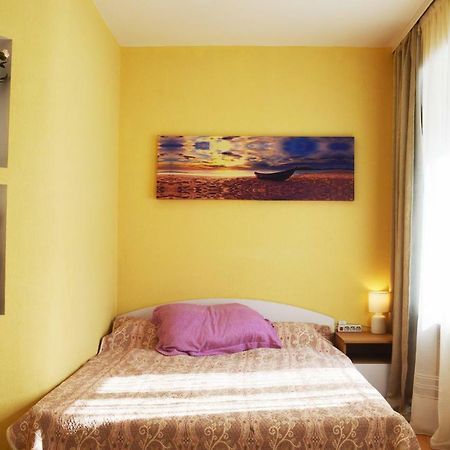 Owl Home Odessa Cozy Spacious Apartment In A Quiet Center Between Deribasovskaya And Privoz Exterior foto