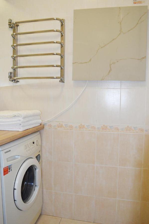 Owl Home Odessa Cozy Spacious Apartment In A Quiet Center Between Deribasovskaya And Privoz Exterior foto